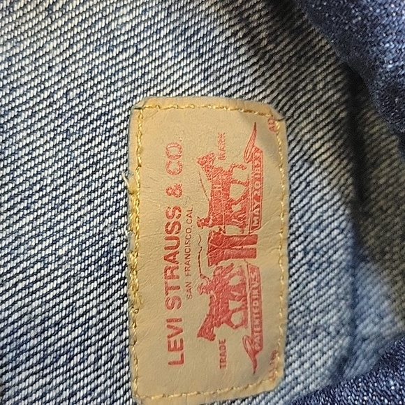 Levi's Denim Jean Trucker Jacket - Size Small - Picture 12 of 14
